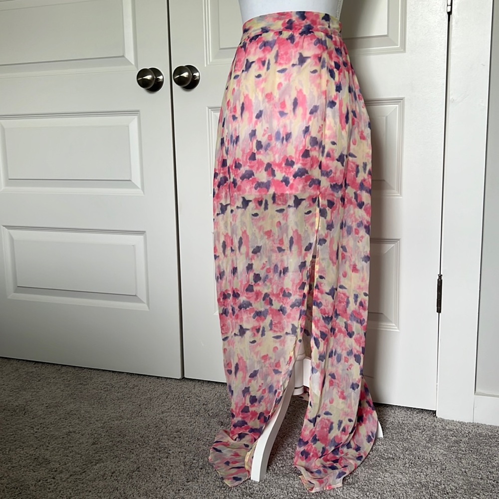 Women’s maxi skirt